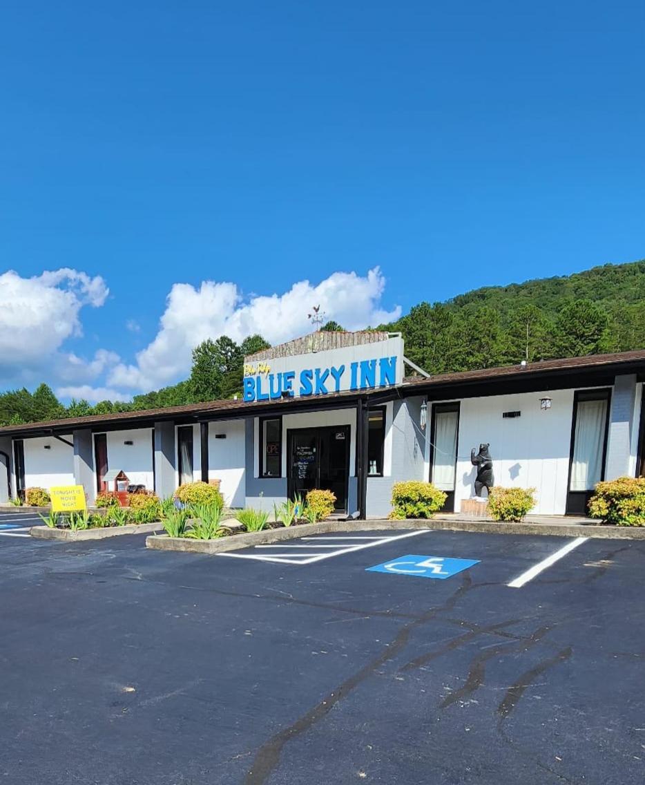 Blue Sky Inn- Complimentary Happy Hour Th-Sun, Veteran Owned, Full Breakfast, Best Green Space, 1 Mile From Blue Ridge, Fire Pit Exteriér fotografie